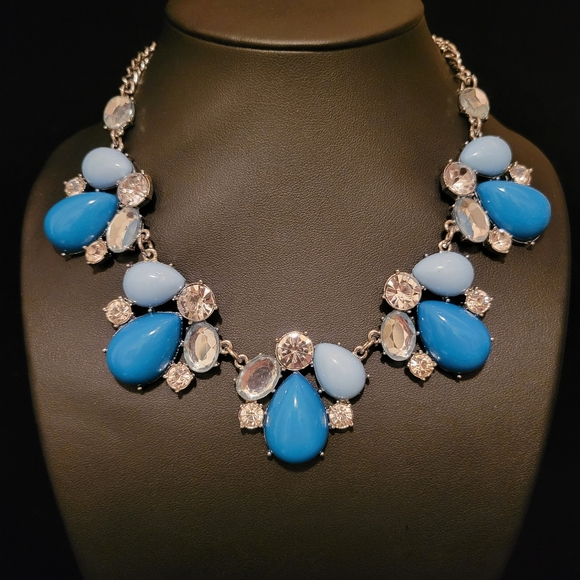 Estate Rhinestone & Lucite Statement Necklace - Picture 2 of 4